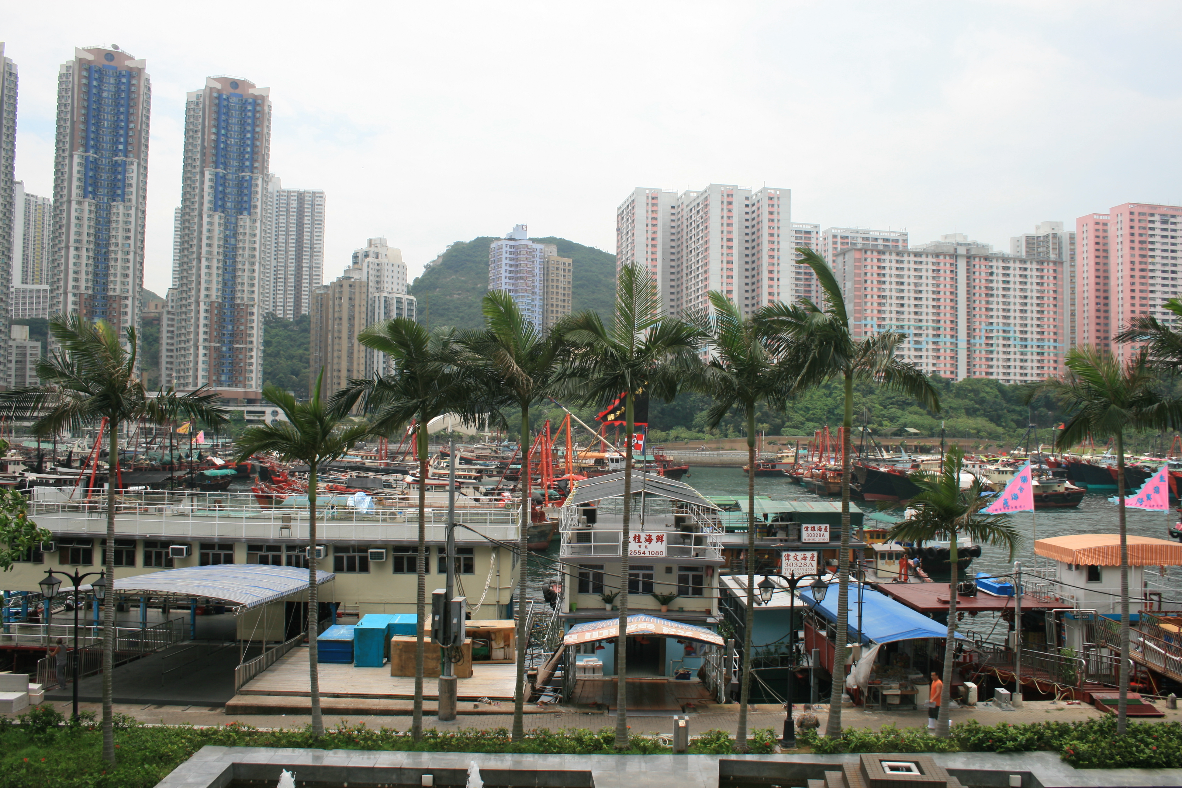 Hong Kong boats